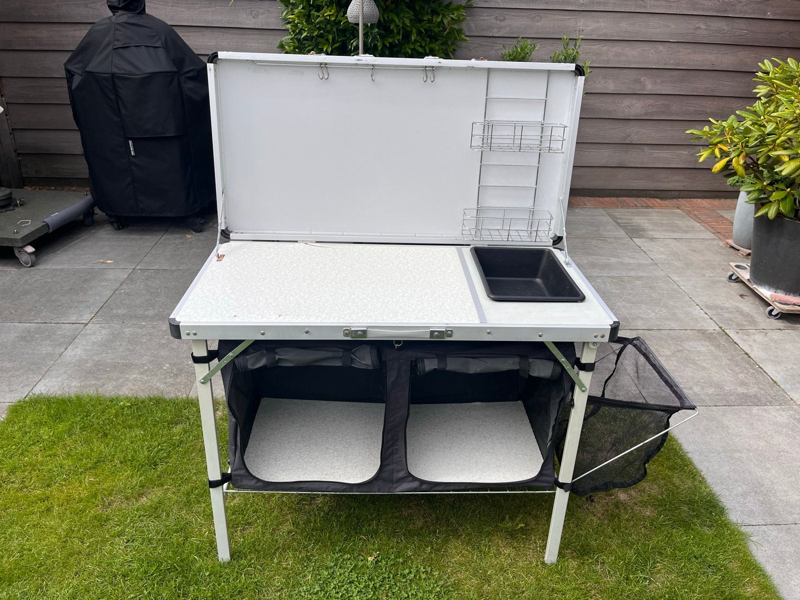 Campingkeuken / Opvouwbare Keukenkast - Ideaal voor Feestjes, Caravans en Kamperen, Kampeeraccessoires, Ophalen, Gebruikt