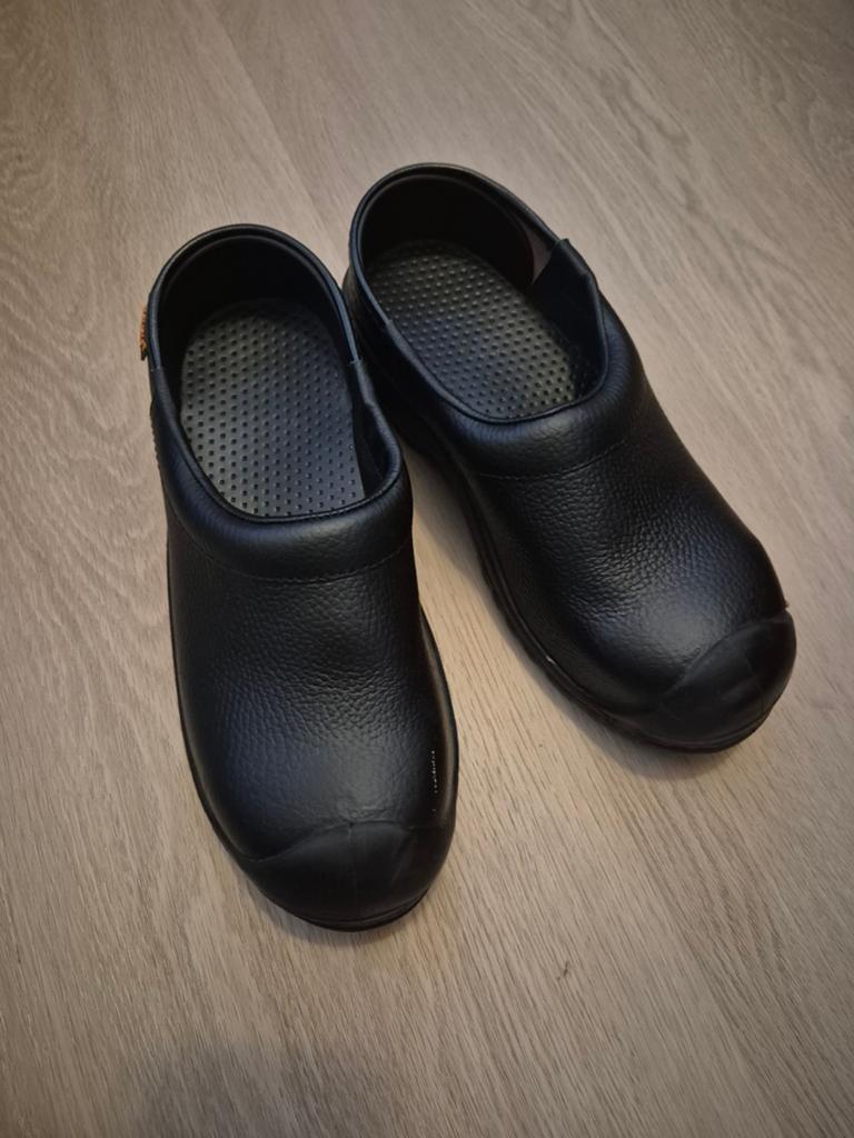 Werkschoenen, instappers met stalen neus, Kleding | Dames, Schoenen, Gevavi, Ophalen of Verzenden, Zo goed als nieuw, Instappers
