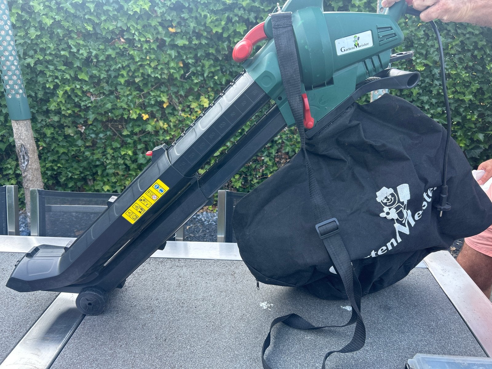 GartenMeister Bladblazer/Bladzuiger met opvangzak, Tuin en Terras, Ophalen, Gebruikt, Handgedragen, Met opvangzak
