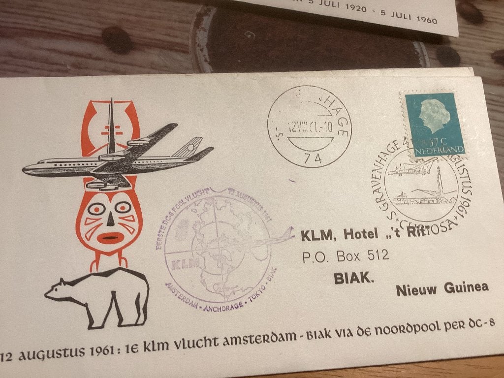No4111 KLM Amsterdam Biak 12-8-1961 klein formaat Nederland, Postzegels en Munten, Ophalen of Verzenden, Onbeschreven, Nederland