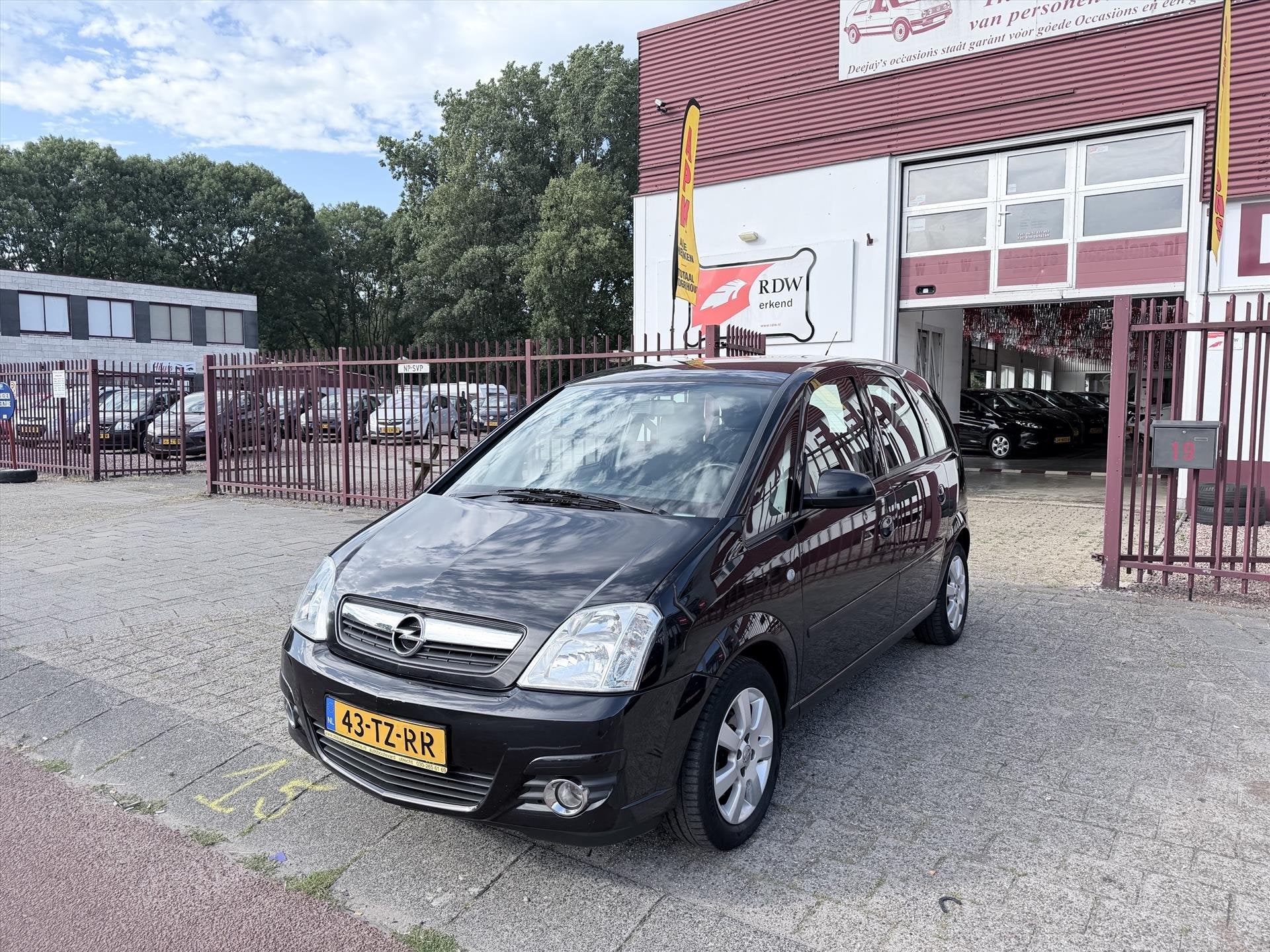 Opel Meriva 1.6 16V 77KW Cosmo, Auto's, Opel, Voorwielaandrijving, 15 km/l, Gebruikt, 4 cilinders