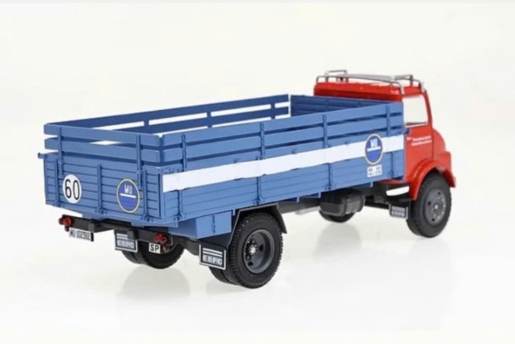 Ebro C 700 1968 Ford Thames schaal 1/43 camion autobus # 22, Hobby en Vrije tijd, Verzenden, Nieuw, Bus of Vrachtwagen, Overige merken