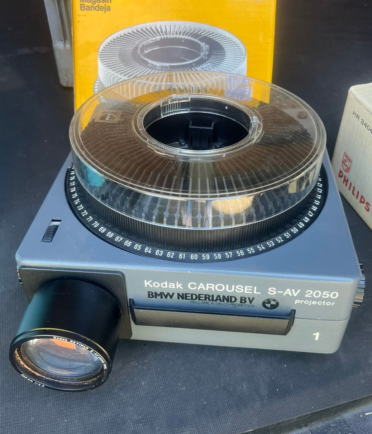 Kodak Carousel S-AV 2050 diaprojector, Ophalen of Verzenden, Zo goed als nieuw