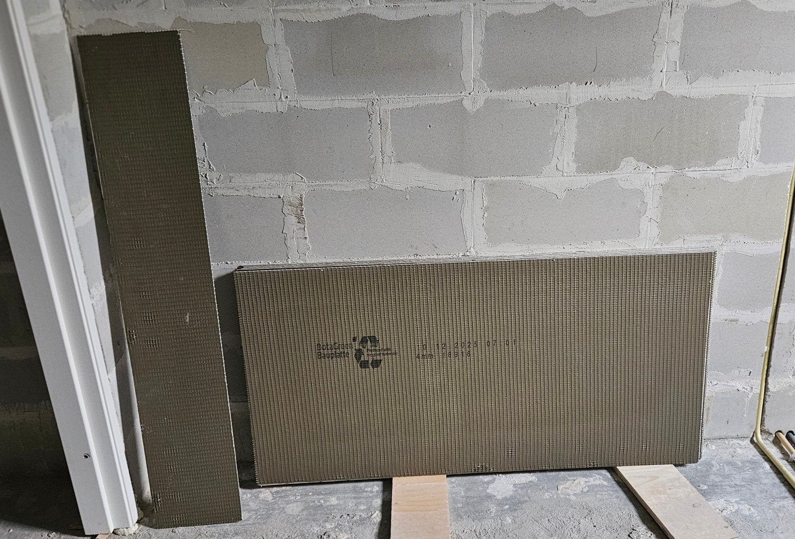 Wedi bouwplaat 4mm - 7 stuks (120x600), Doe-het-zelf en Verbouw, Tegels, Ophalen