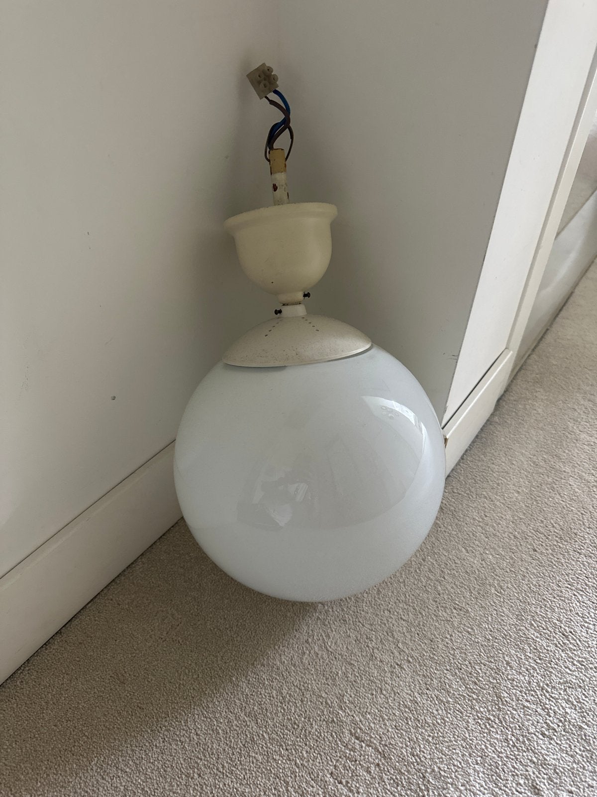 Vintage Hanglamp melkglas, Huis en Inrichting, Lampen | Hanglampen, Ophalen of Verzenden, Gebruikt, Glas, E27 (groot)