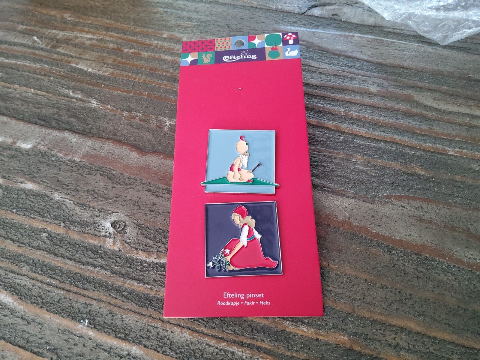 efteling pin roodkapje en fakir, Ophalen of Verzenden