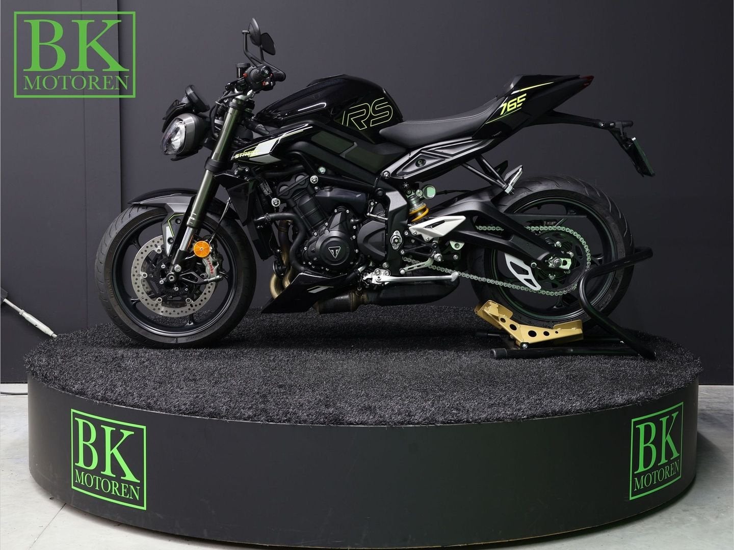 TRIUMPH STREET TRIPLE 765 RS | Phantom Black, Motorrijbewijs A, Bedrijf, 765 cc, Meer dan 35 kW