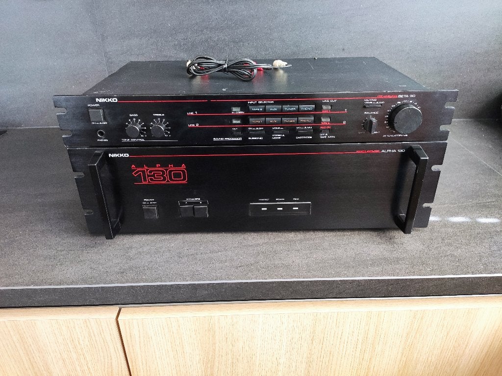 Nikko alpha 130 en beta 30 versterker, Overige merken, Gebruikt, Ophalen of Verzenden, 120 watt of meer