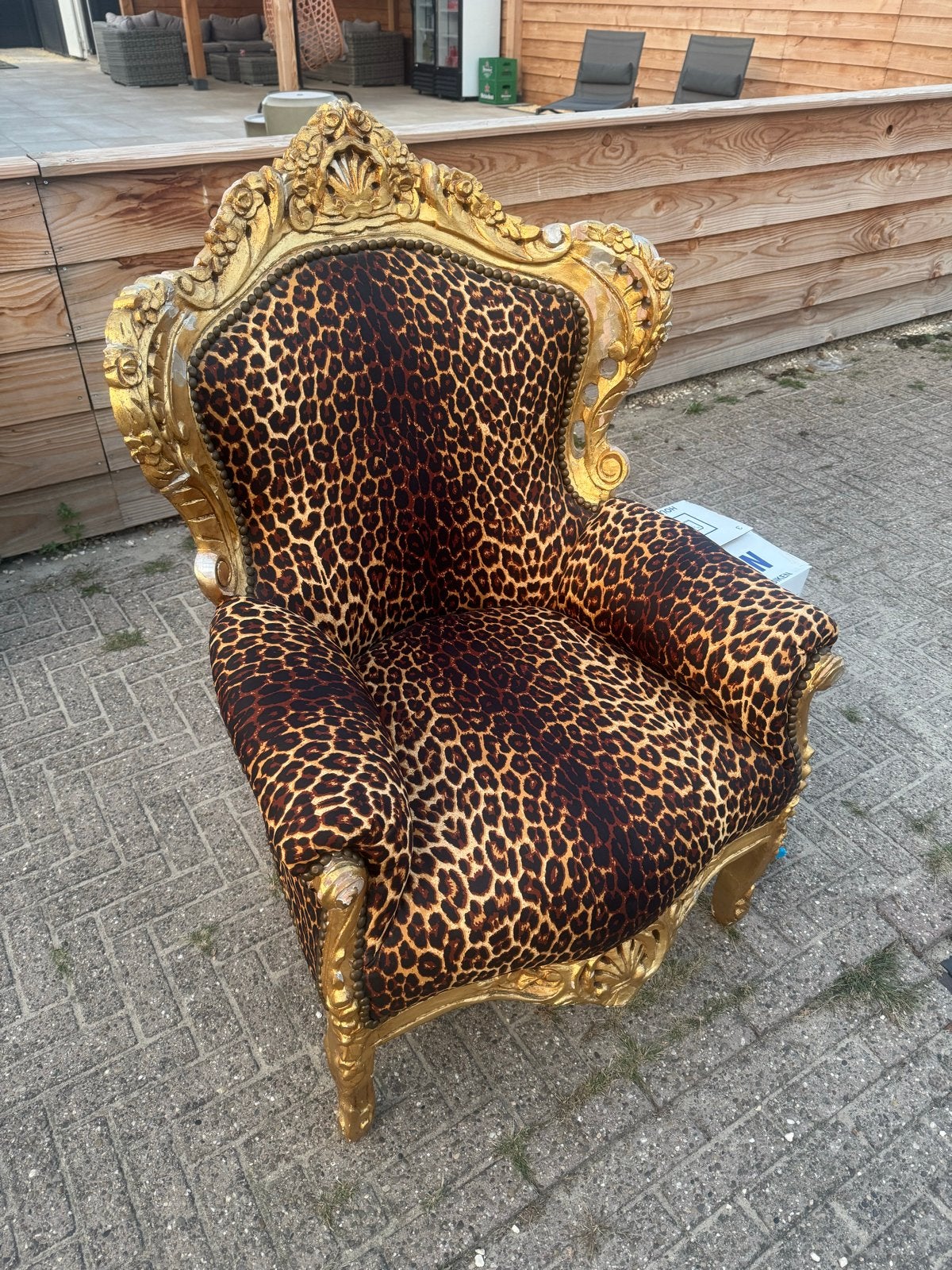 Barokke fauteuil met luipaardprint en gouden frame, Ophalen