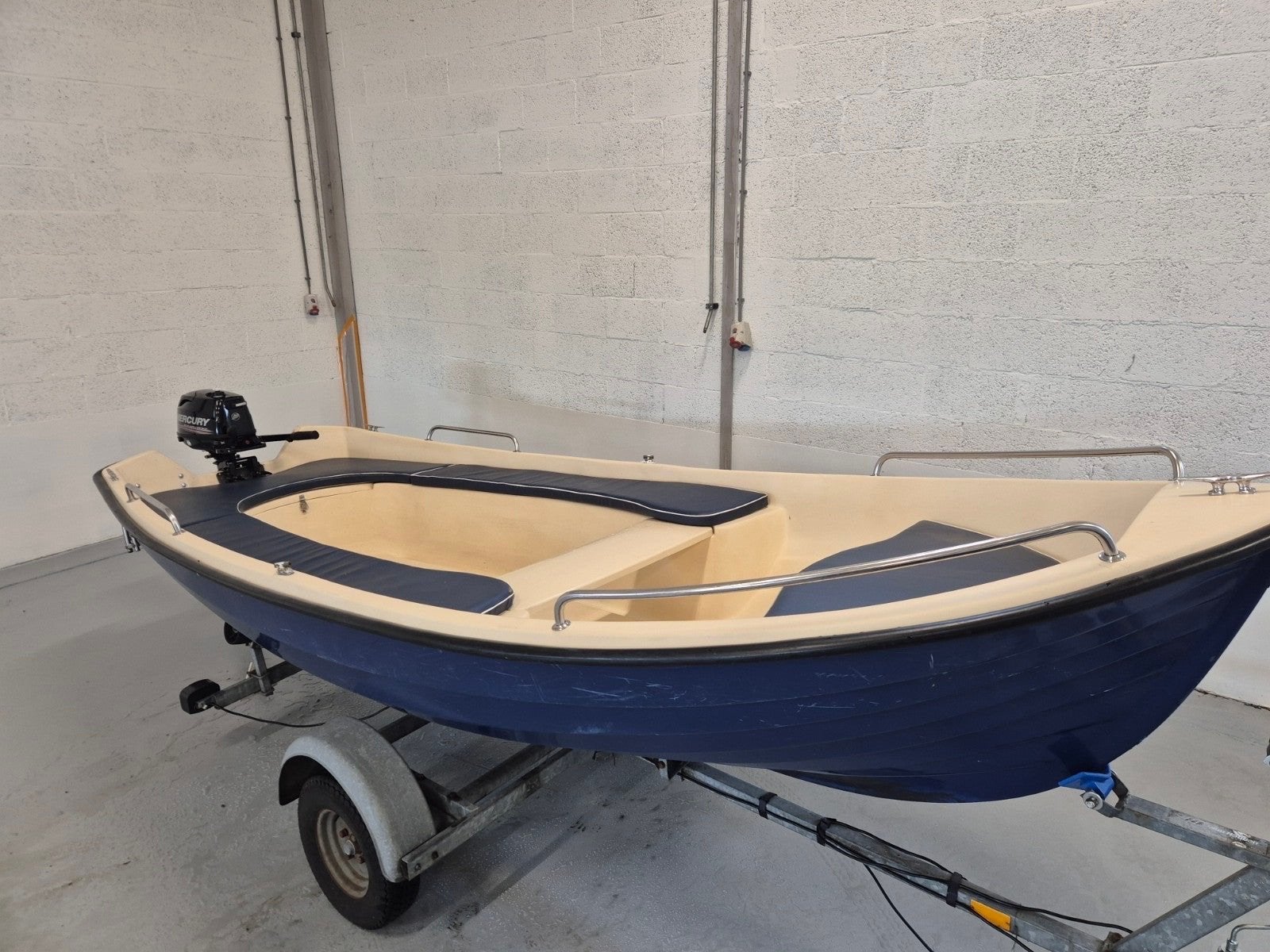 4 pk 4 takt Mercury buitenboordmotor met boot 430cm, Watersport en Boten, Benzine, Gebruikt, 4 m, Buitenboordmotor