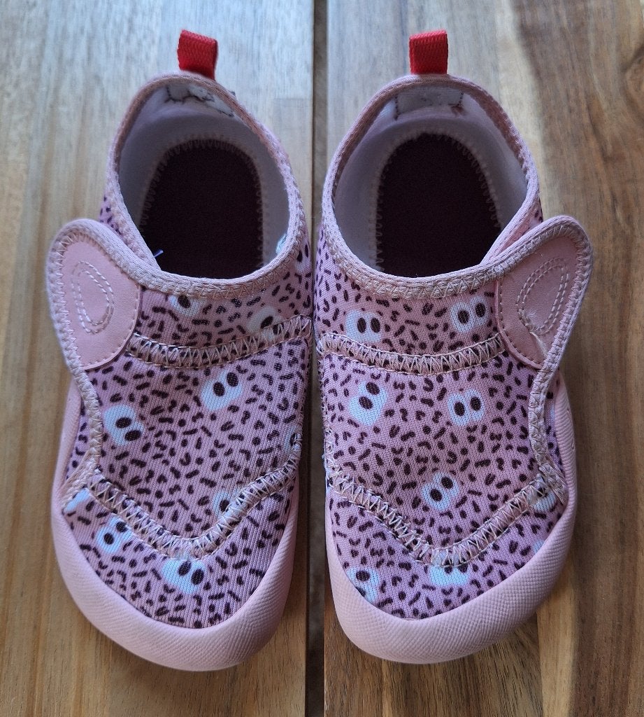 Gymschoenen decathlon domyos maat 28, Ophalen, Decathlon, Zo goed als nieuw, Jongen of Meisje