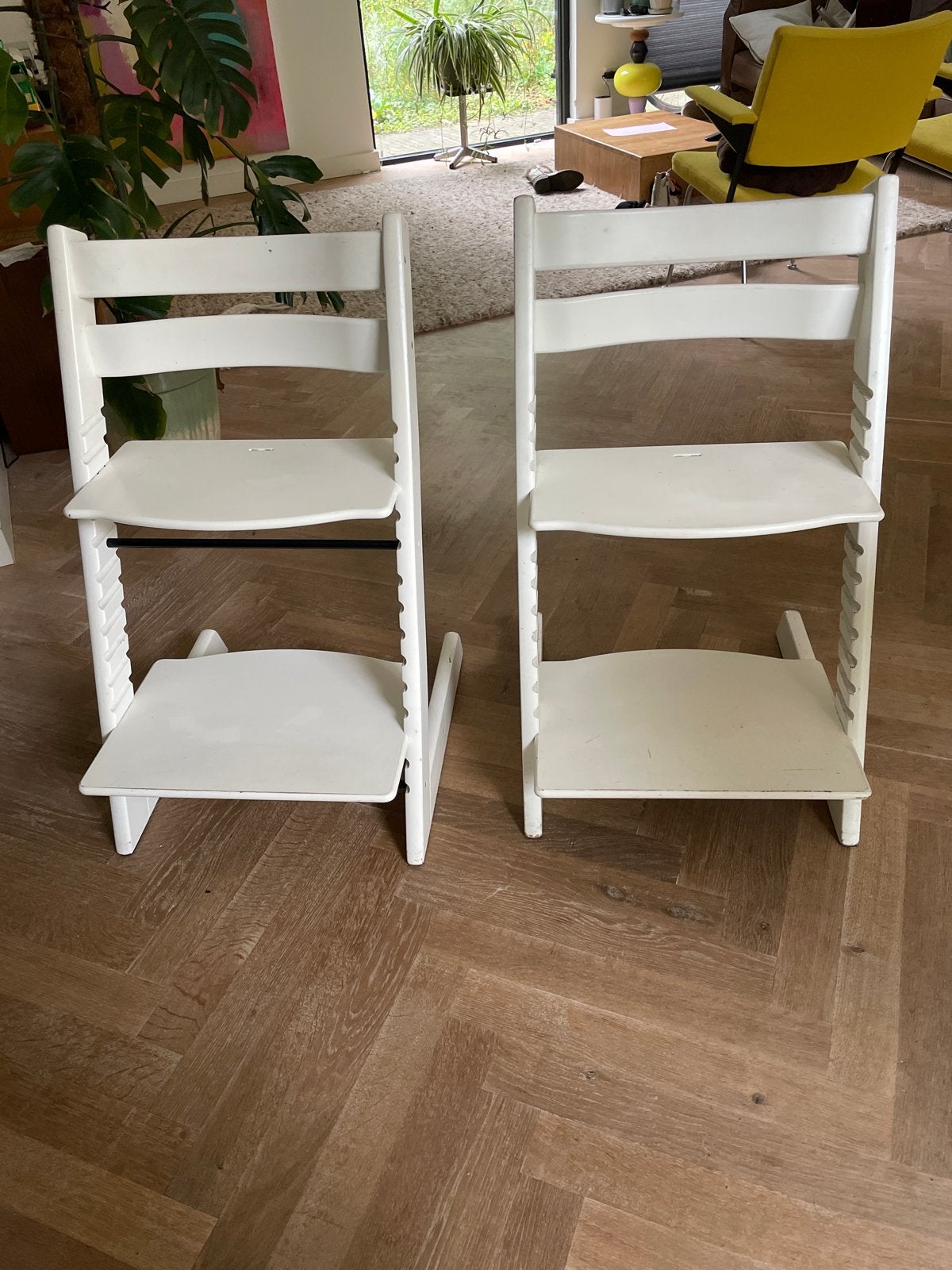 Stokke tripp trapp kinderstoelen wit 2 stuks, Ophalen, Gebruikt, Meegroeistoel