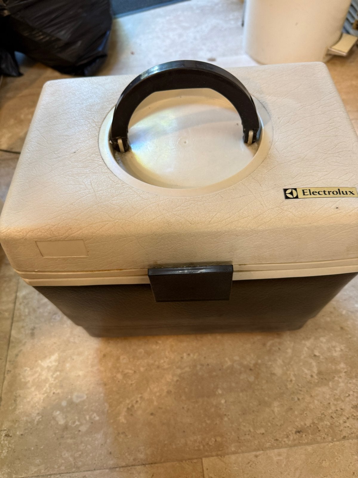 Vintage Electrolux Sunny Cool elektrische koelbox 12V, Caravans en Kamperen, Koelboxen, Ophalen of Verzenden, Gebruikt, Koelbox