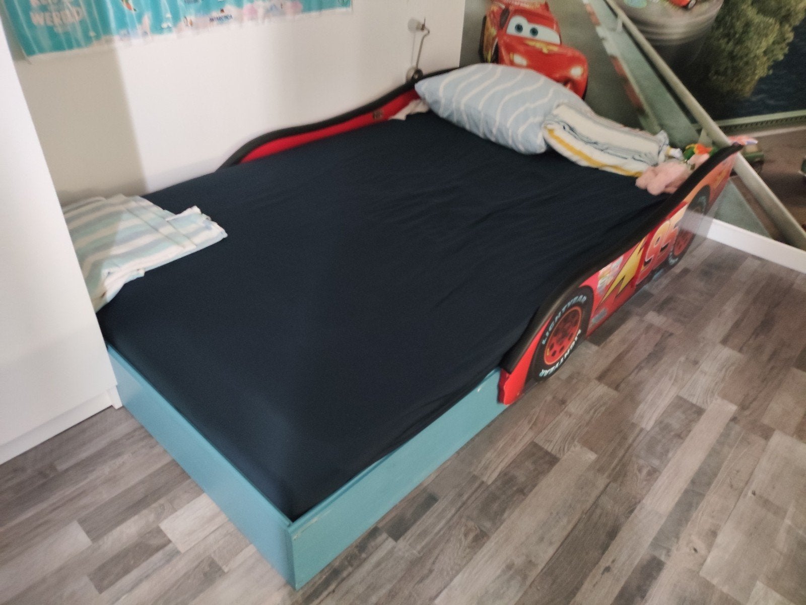 Zelfgemaakt Cars Lightning McQueen bed met Emma matras, Overige materialen, Gebruikt, Eenpersoons, 200 cm