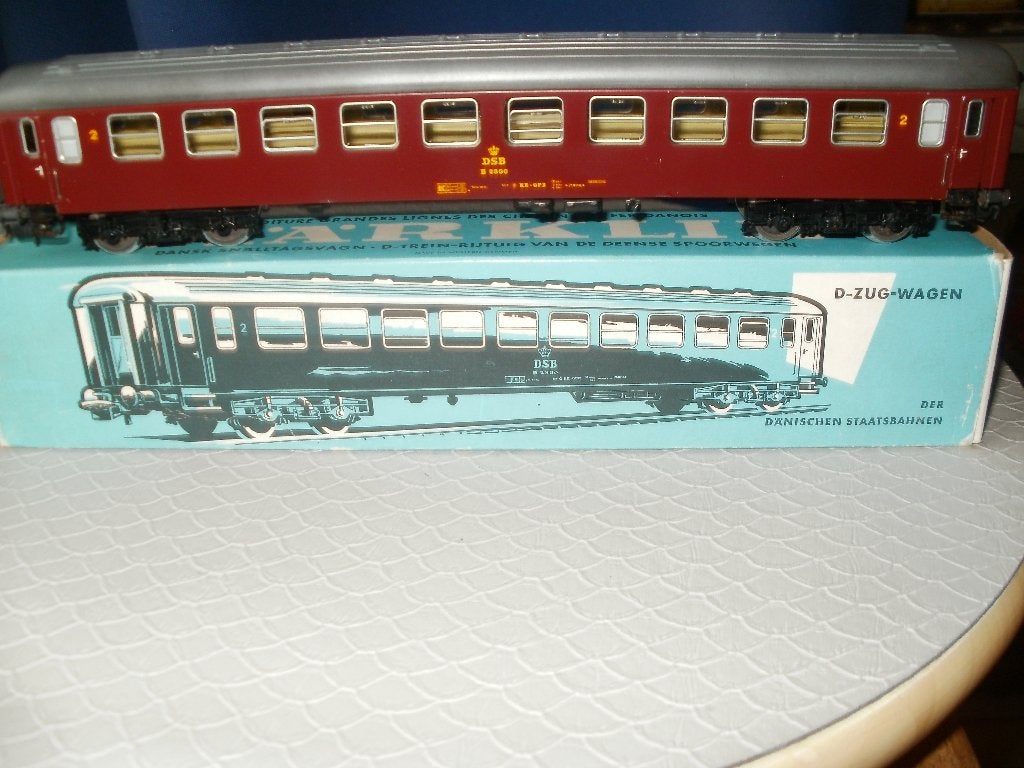 Marklin Ho metalen rijtuig no 4045 v/d DSB+ovp., Wisselstroom, Wagon, Ophalen of Verzenden, Zo goed als nieuw