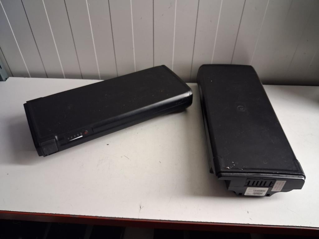 2 stuks defecte fiets accu's Sparta Emotion E400, Www.Accell. nl, Ophalen of Verzenden, Sparta batavus, Pyter jurjensstrjitte stiens