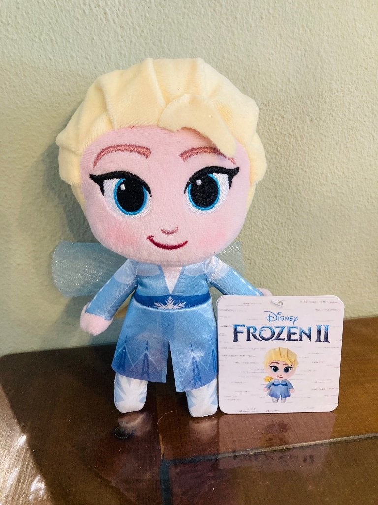 Disney Knuffel Elza - Frozen (nieuw - 20cm hoog), Verzamelen, Ophalen of Verzenden, Overige figuren, Nieuw, Knuffel