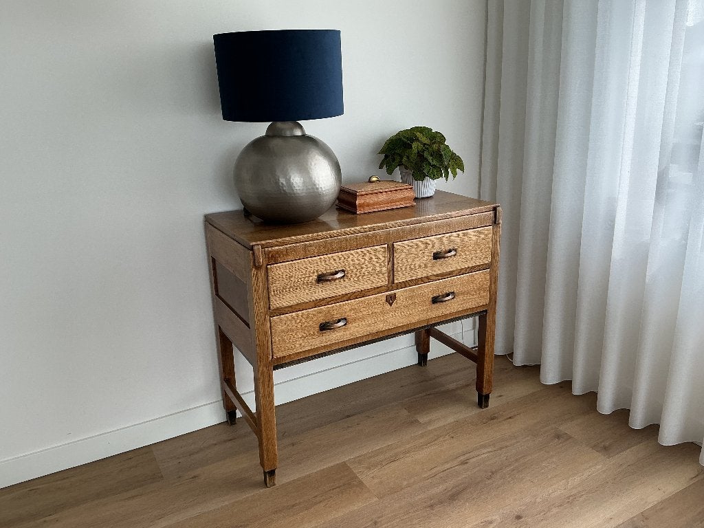 Art Deco Ladenkast, Ophalen