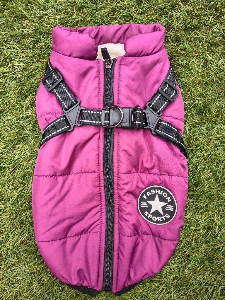 Warm hondenjasje met tuigje – Paars (32 cm), Ophalen of Verzenden, Nieuw