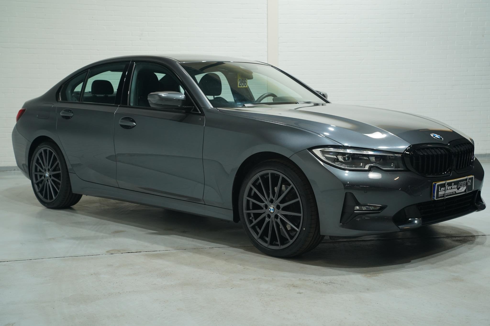 BMW 3-serie 320i Sport Line Led koplampen Apple Carplay Lede, Auto's, 1998 cc, Achterwielaandrijving, Gebruikt, 4 cilinders