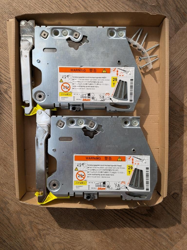 Blum Aventos HK 20K2900T (set) klepscharnier, Doe-het-zelf en Verbouw, Ophalen of Verzenden, 250 mm of meer