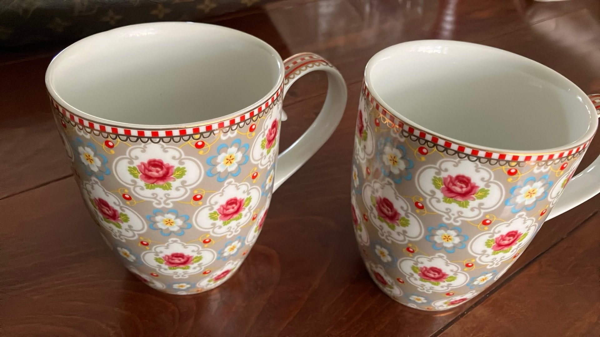 PIP mokken, Huis en Inrichting, Keuken | Servies, Ophalen of Verzenden, Zo goed als nieuw, Overige stijlen, Kop(pen) en/of Schotel(s)