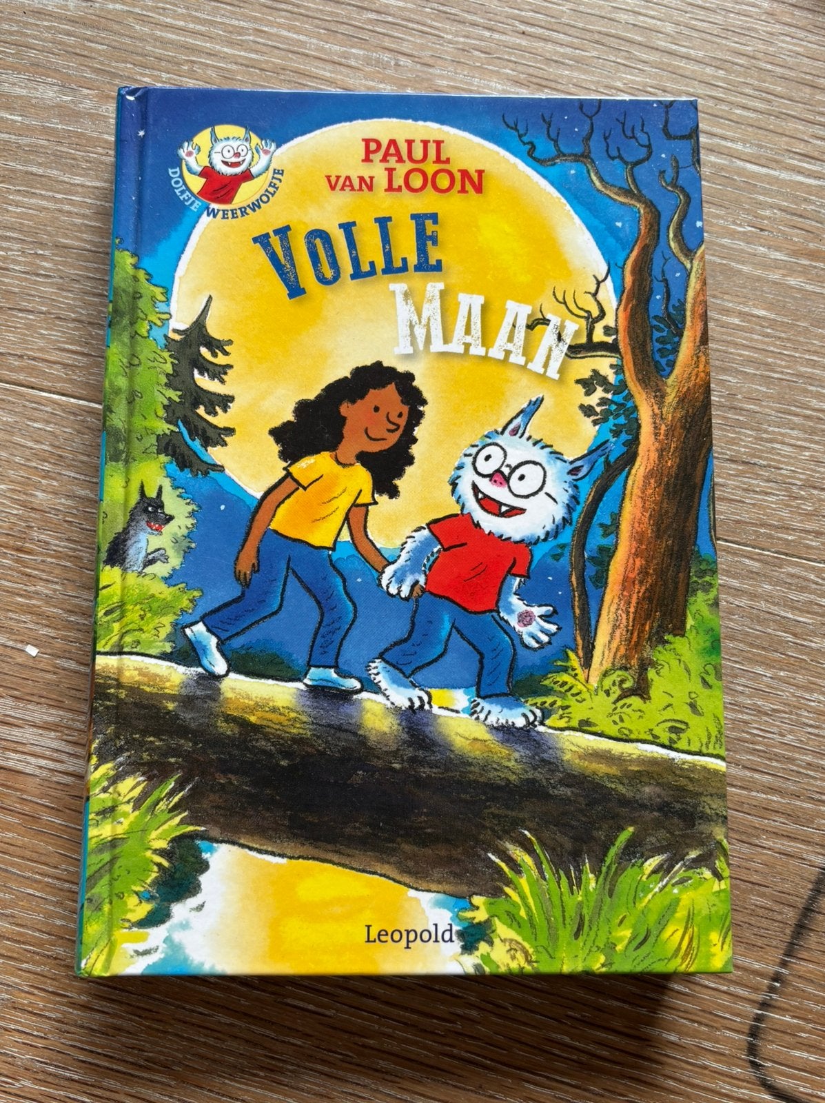 2 Boeken Dolfje Weerwolfje, Boeken, Ophalen, Zo goed als nieuw