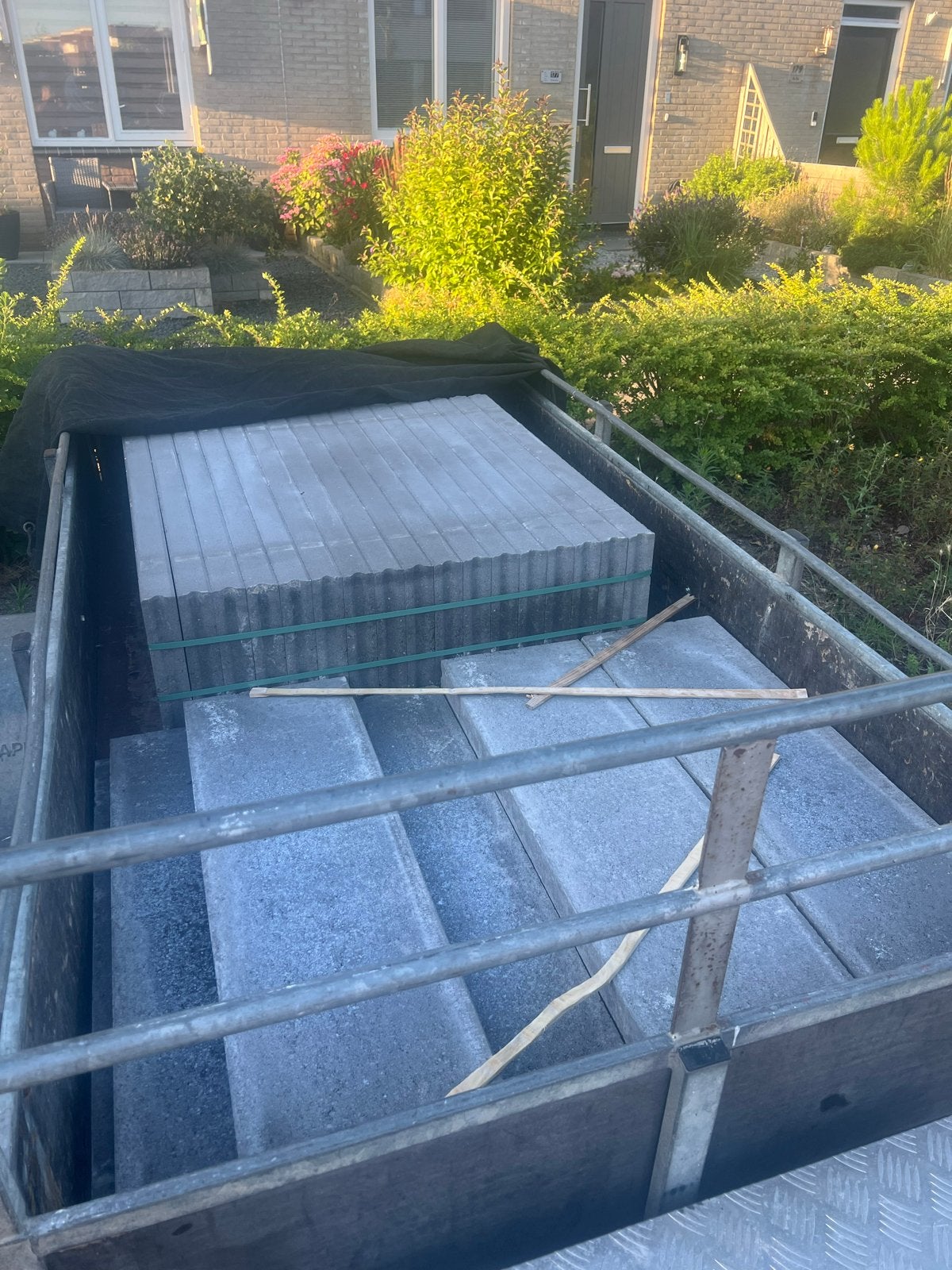 Nieuwe opsluitbanden 6x30x100 cm - 25 stuks, Tuin en Terras, Tegels en Klinkers, Ophalen, Overige typen, Nieuw, Minder dan 5 m²