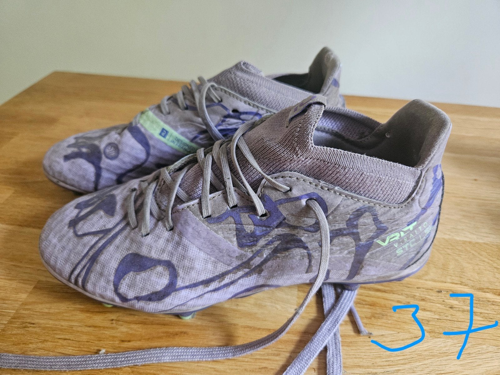 Voetbalschoenen - Verschillende maten en kleuren, Maat XS of kleiner, Ophalen of Verzenden, Gebruikt, Schoenen