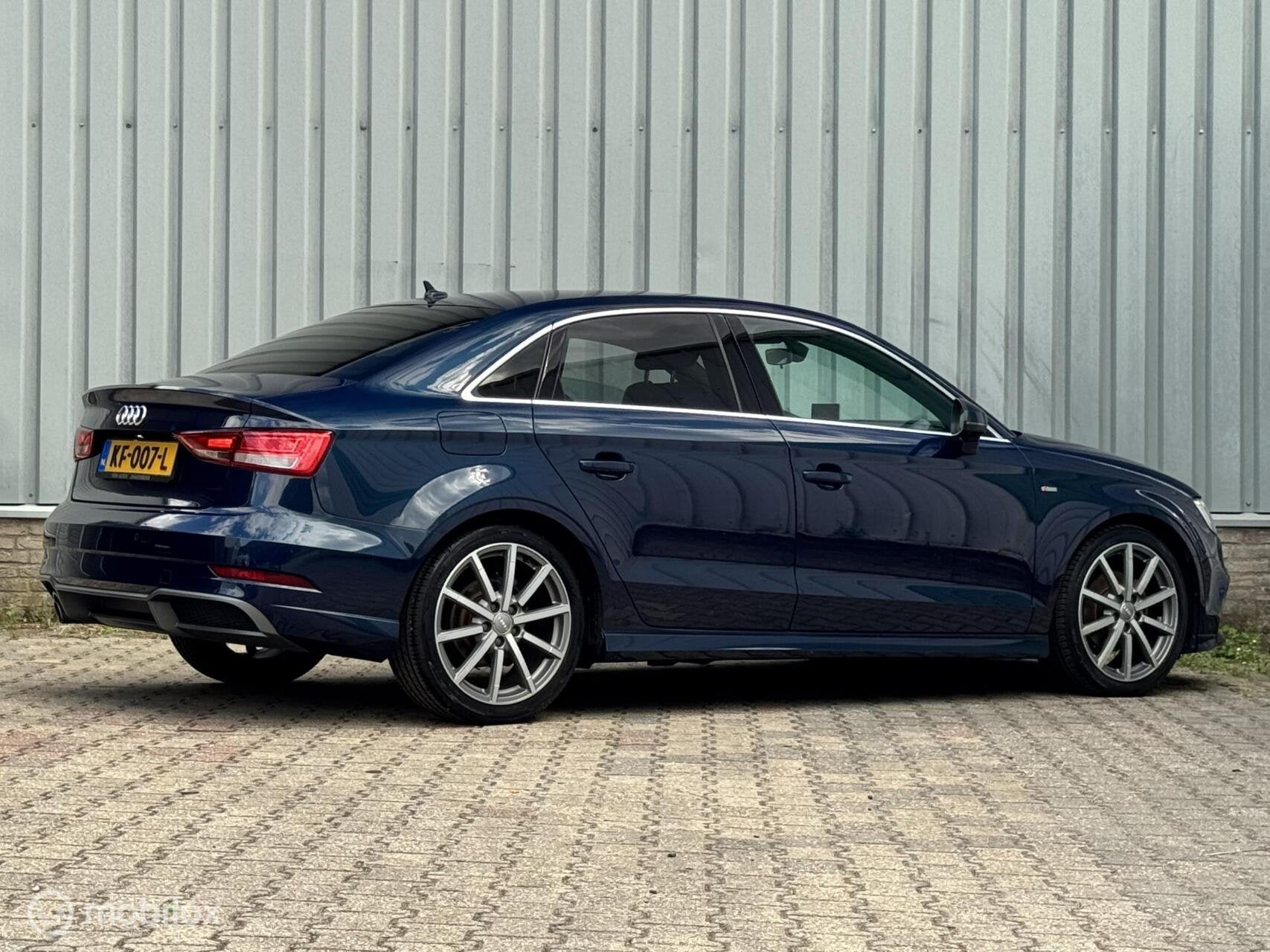 Audi A3 Limousine TFSI AUT Sport Pro | S-Line | B/O | Kosmos, Automatische klimaatregeling, Blauw, 116 pk, 23 km/l