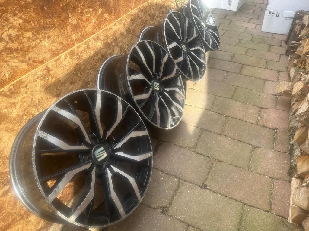 18 inch velgen voor seat leon (beschadigd), Ophalen, Gebruikt, Seat