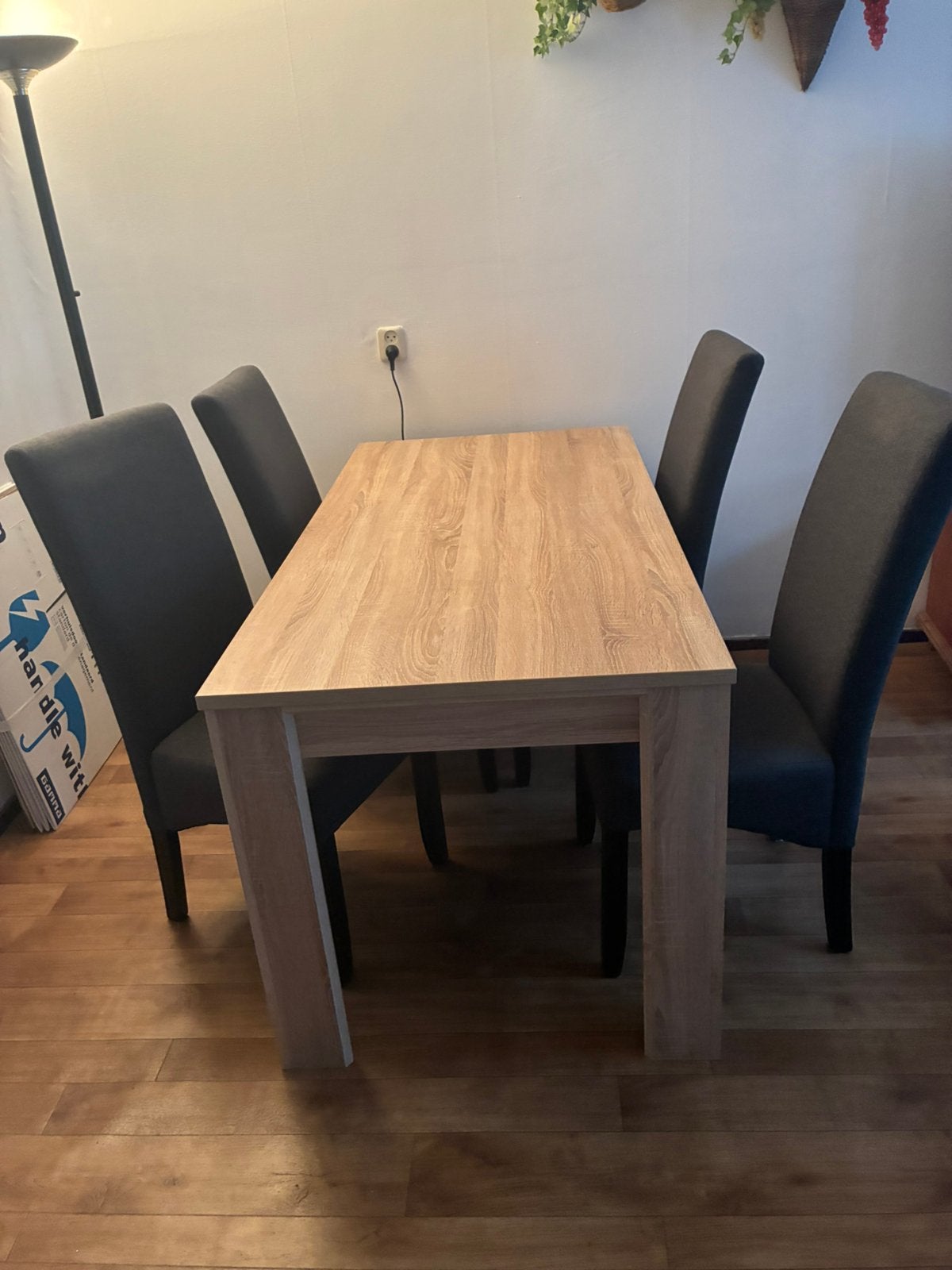 Eettafel met 4 stoelen, Ophalen, Overige materialen, 100 tot 150 cm, Modern strak
