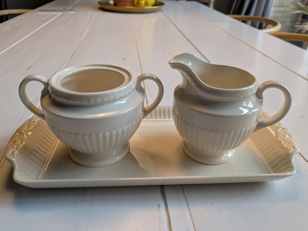 Wedgwood Edme suiker- en roomstel met cakeschaaltje, Ophalen, Gebruikt, Keramiek, Overige typen