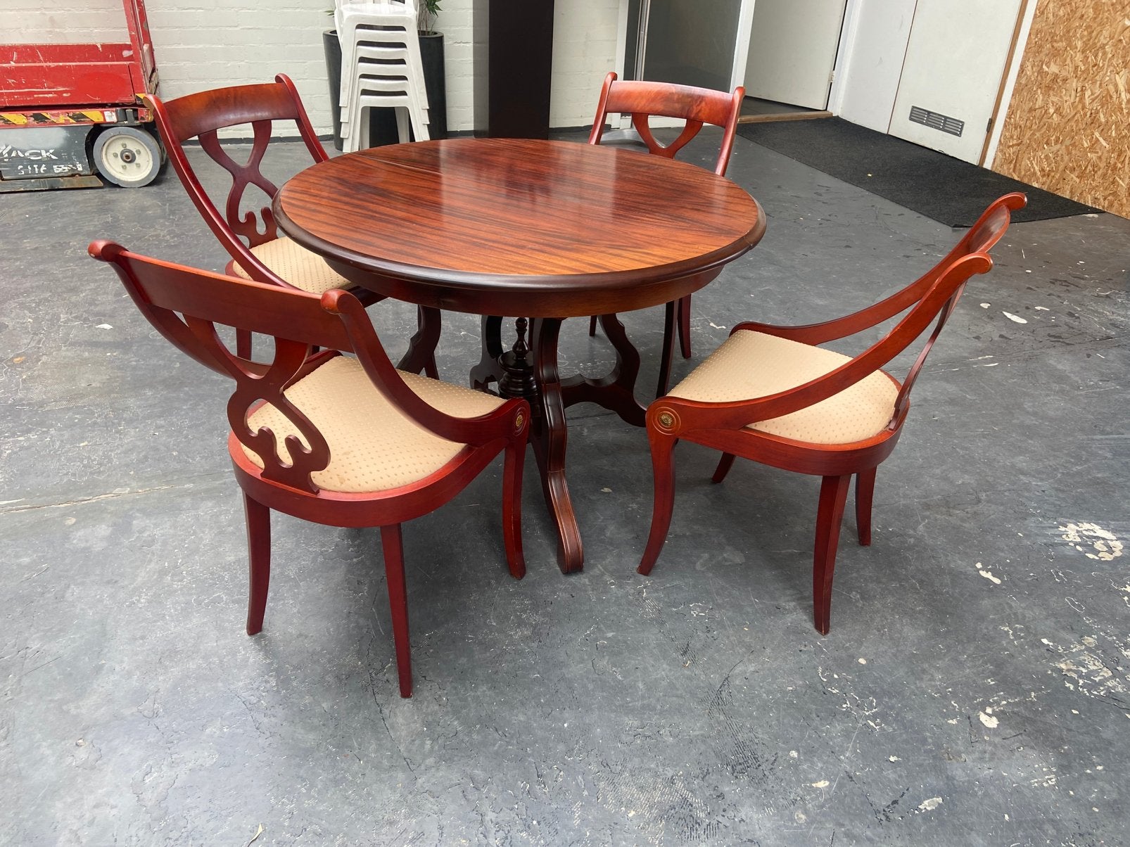 Mahonie eethoek, Ophalen, Gebruikt, 100 tot 150 cm, 50 tot 100 cm