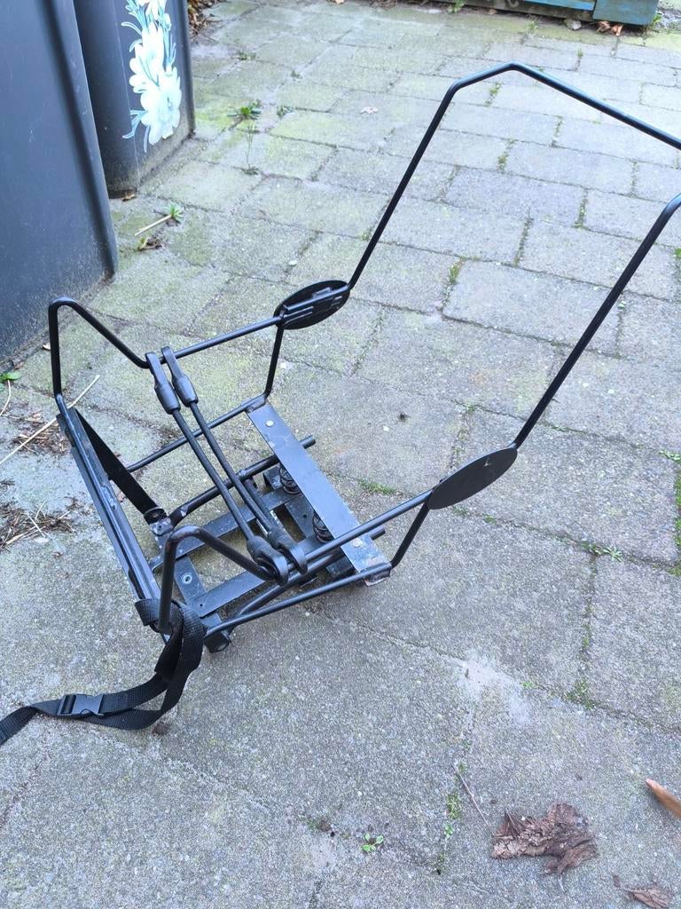 Steco maxi cosi fietsdrager, Fietsen en Brommers, Fietsaccessoires | Fietsstoeltjes, Ophalen, 0 t/m 10 kg