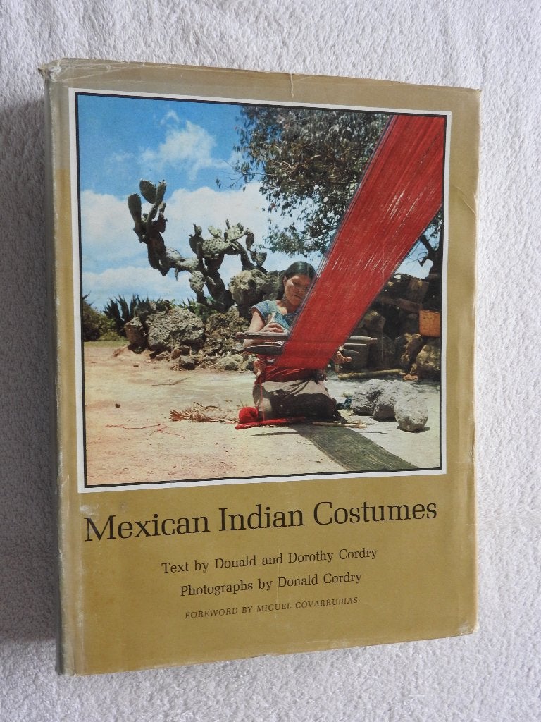 Mexican Indian Costumes - Mexicaans-Indische kostuums, Ophalen of Verzenden, Gelezen, Azië