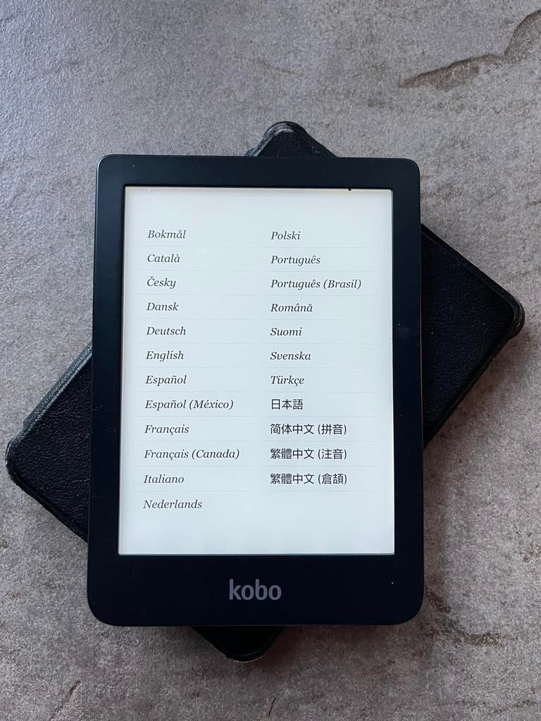 Kobo Clara HD e-Reader + Cover, Gebruikt, 8 GB, 6 inch of minder, Kobo
