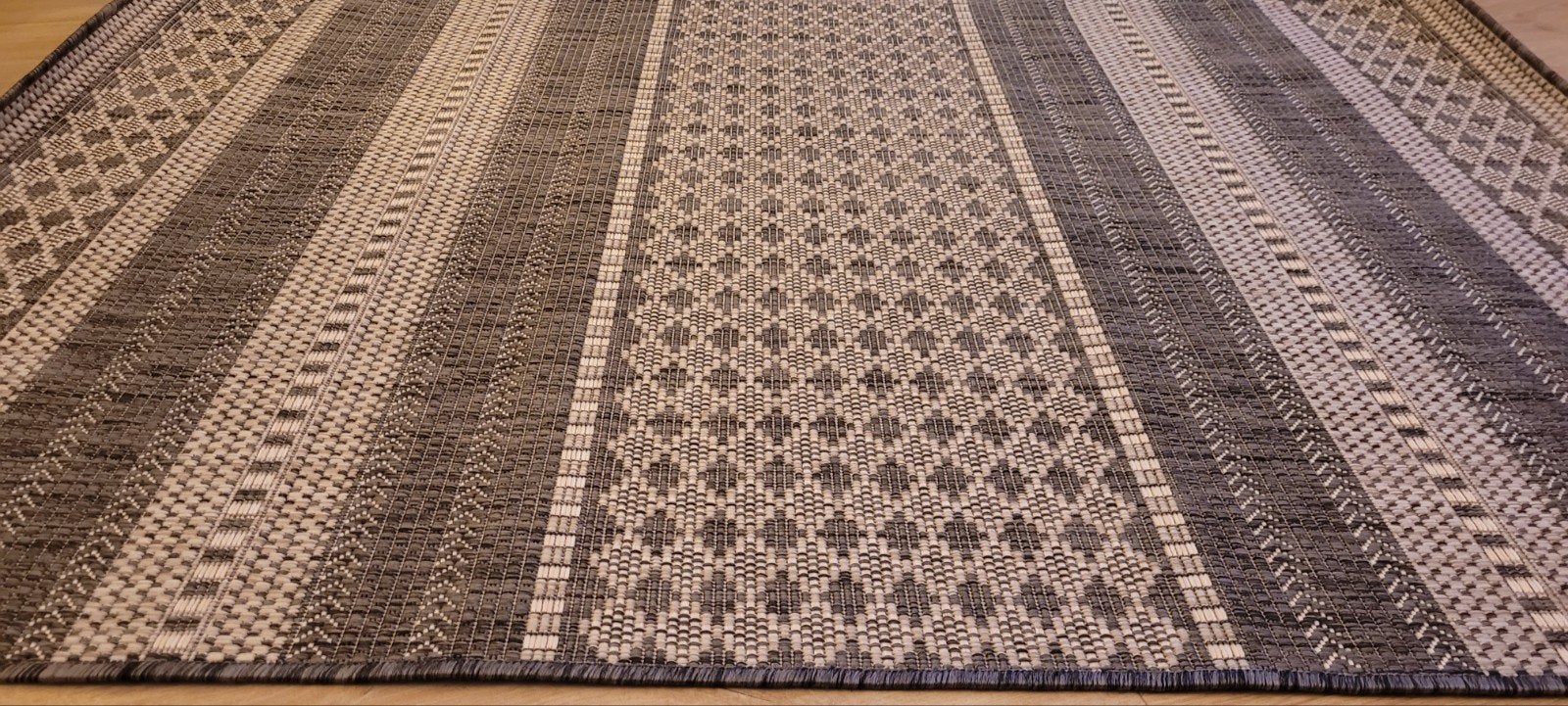 Sunny  Buitenkleed 120x170 grijsttinten nieuw!, 100 tot 150 cm, Nieuw, Ophalen of Verzenden, Stijlvol comfortabel kwaliteit mooi gezellig