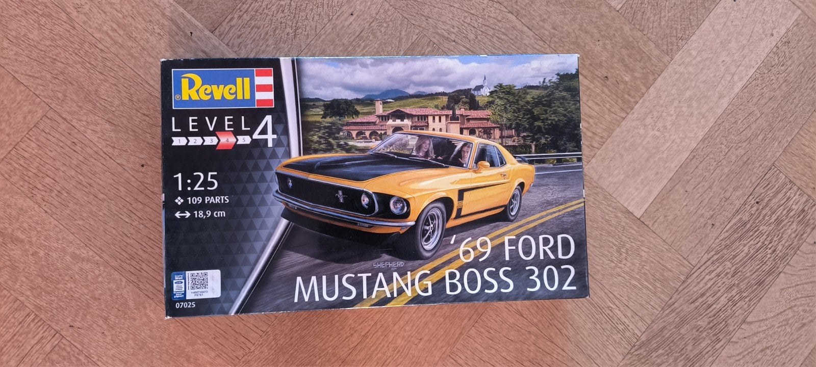 Revell '69 Ford Mustang Boss 302 Modelbouwkit 1:25, Hobby en Vrije tijd, Modelbouw | Auto's en Voertuigen, Ophalen, Auto, Revell