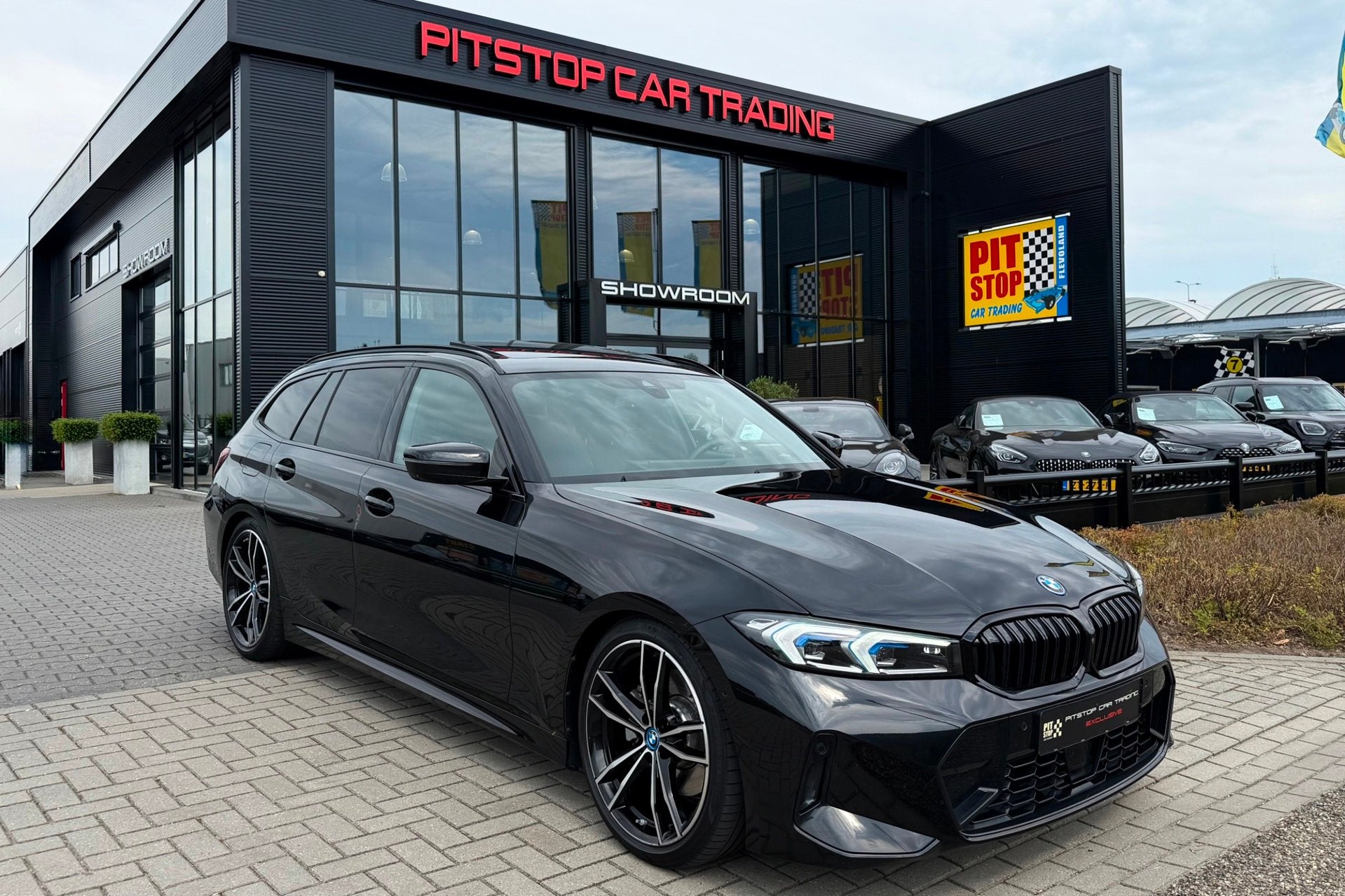 BMW 3-serie Touring 330e xDrive, M-Sport, Pano, HUD, Adaptiv, 1998 cc, Gebruikt, Euro 6, 4 cilinders