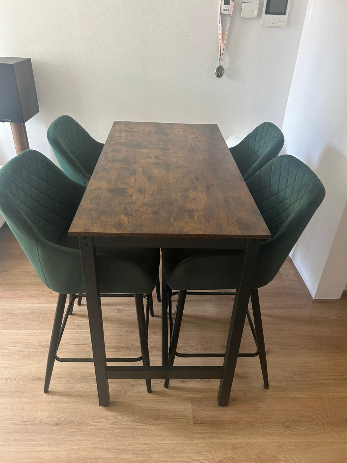 Bartafel met bijpassense barstoelen, Ophalen, Zo goed als nieuw, 4 tot 6 stoelen