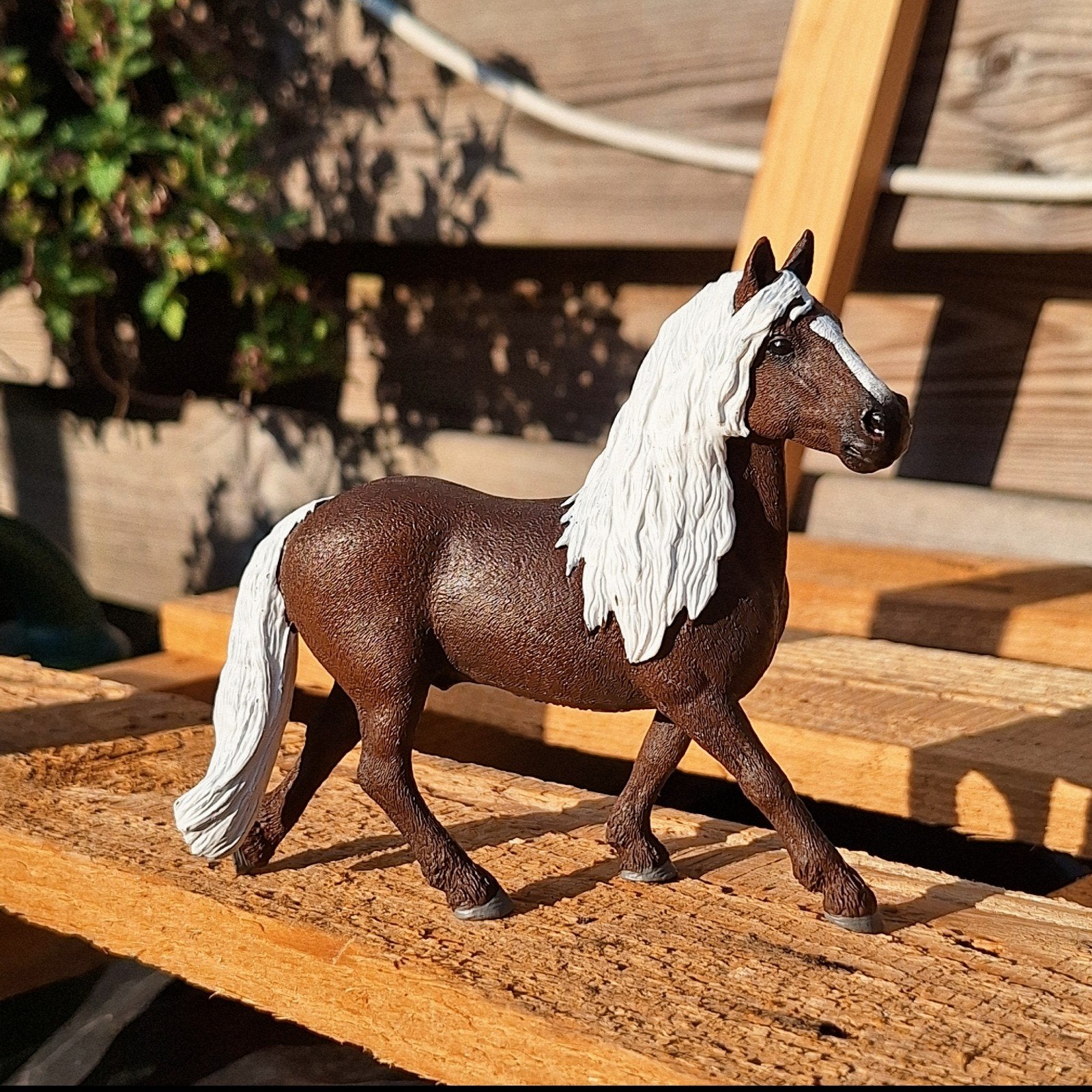 Schleich Zwarte Woud Hengst (modelnummer 13897), Ophalen of Verzenden, Paard, Beeldje of Figuurtje