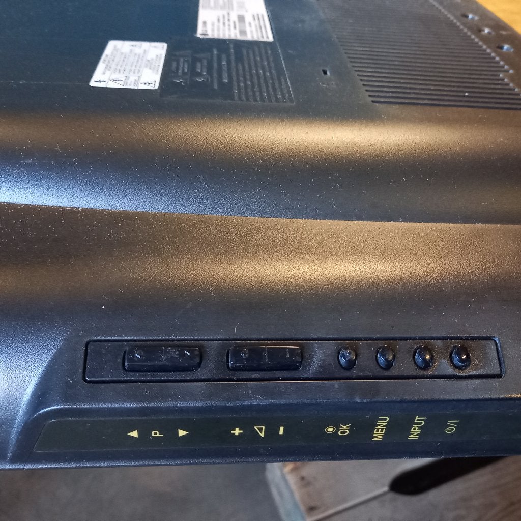 Mooie tv met stevige ophangbeugel, Ophalen, Gebruikt, 50 Hz, LCD