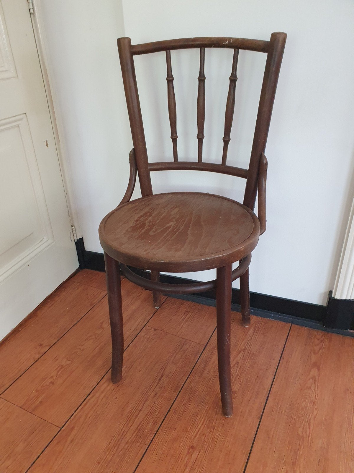 Mooie stevige Thonet stoel, Ophalen