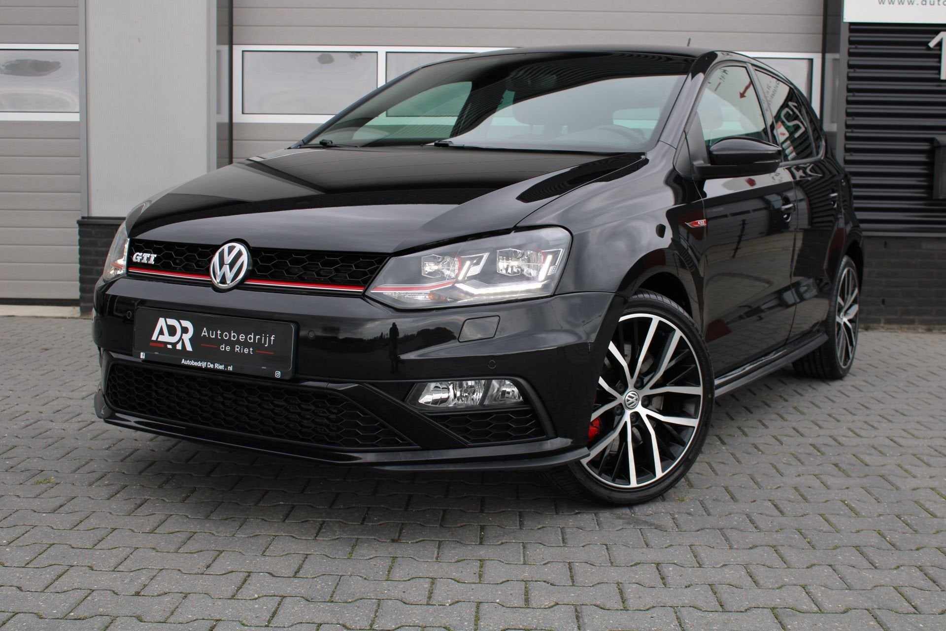 Volkswagen POLO 1.8 TSI GTI DSG|18''GTI|NAVI|SPORTONDERSTEL|, Stof, Gebruikt, Automatische klimaatregeling, Zwart