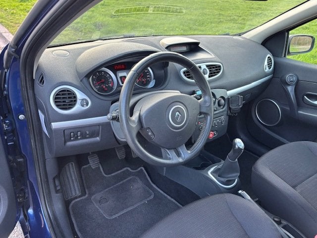 Renault Clio 1.2 TCE Dynamique 5-Drs Airco Electric pakket A, Auto's, Voorwielaandrijving, Gebruikt, Zwart, 4 cilinders