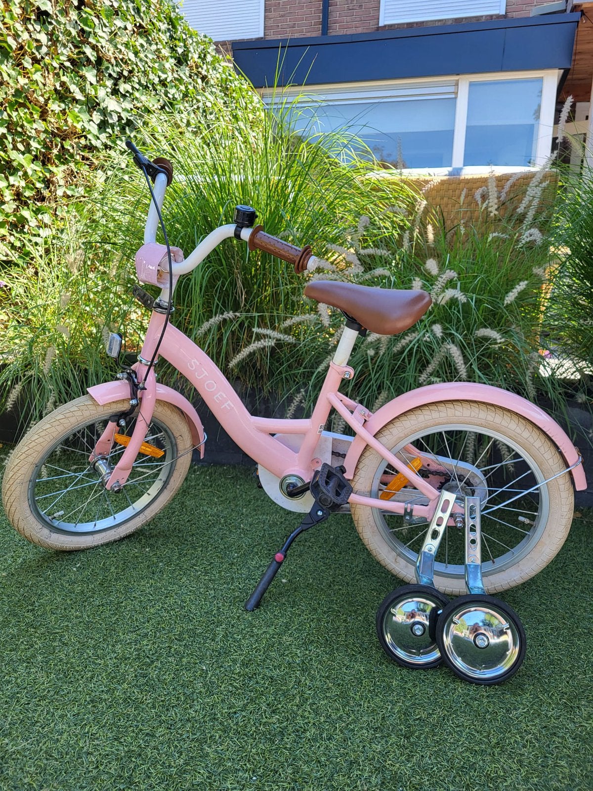 Roze kinderfiets 16 inch – inclusief zijwieltjes merk Sjoef, Fietsen en Brommers, Fietsen | Kinderfietsjes, Ophalen, Zo goed als nieuw