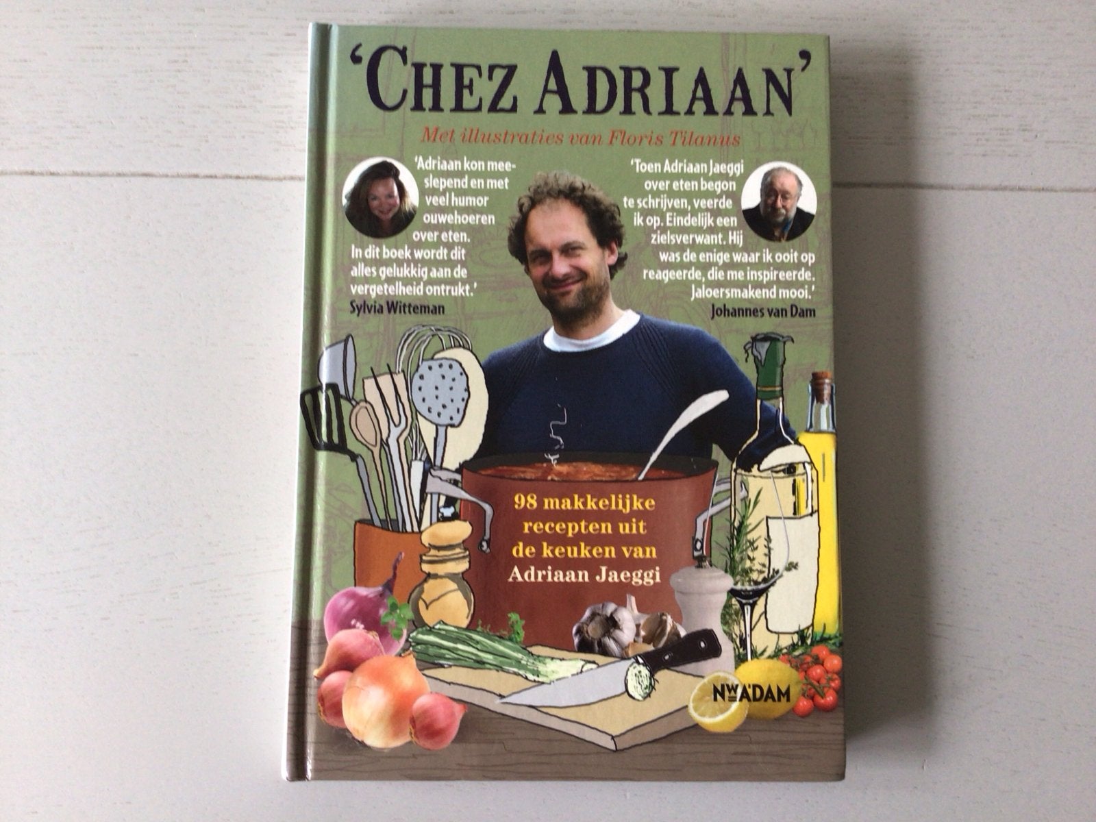 Chez Adriaan kookboek - 98 recepten van Adriaan Jaeggi, Ophalen of Verzenden, Zo goed als nieuw, Nederland en België, Hoofdgerechten