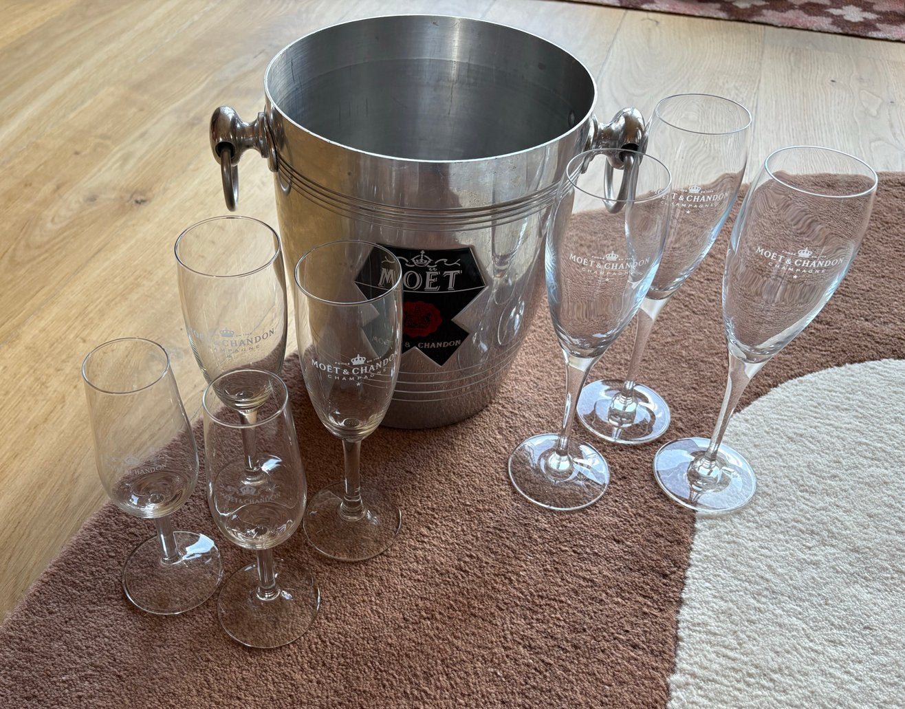 Moët & Chandon Champagnekoeler met 7 glazen, Glas of Glazen, Gebruikt, Overige merken, Ophalen of Verzenden