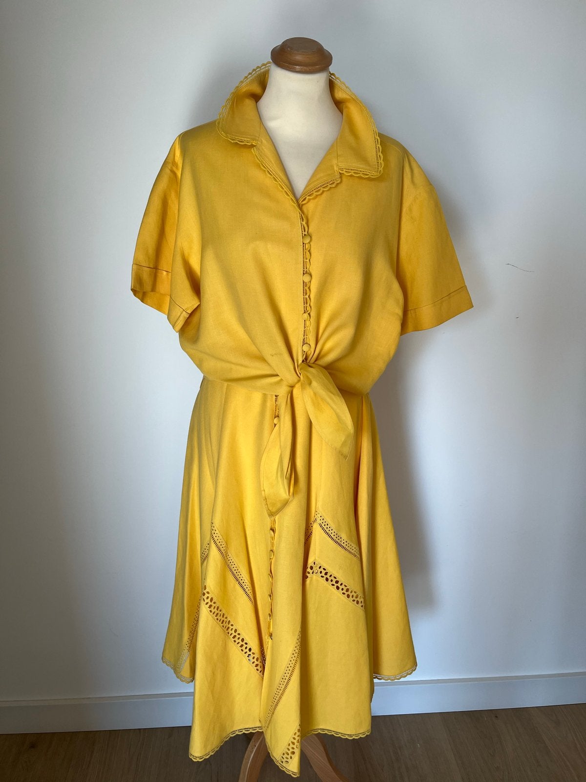 La Perla Gele Rok en Blouse Set met Kant, Kleding | Dames, Geel, Maat 42/44 (L), Ophalen of Verzenden, Knielengte